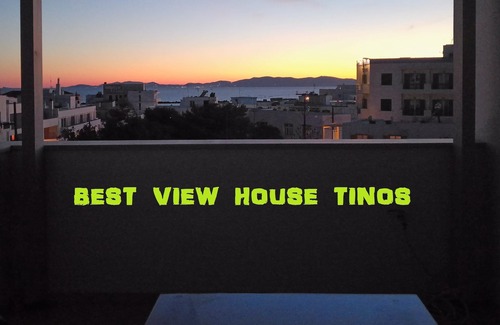 Tinos Town Apartment | BEST VIEW HOUSE/ 160 s.m. High Quality Apartment-Maisonette