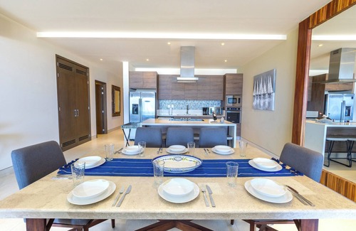 Colonia El Progreso Condo | Best view in Cabo, modern Condo with great amenities