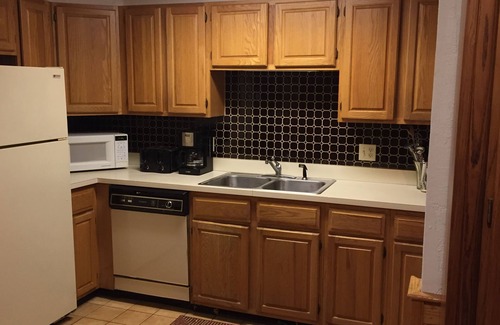 Jackson Condo | Best view of Mt. Washington. 1 mile to Storyland! Near Attitash&Cranmore. Hiking