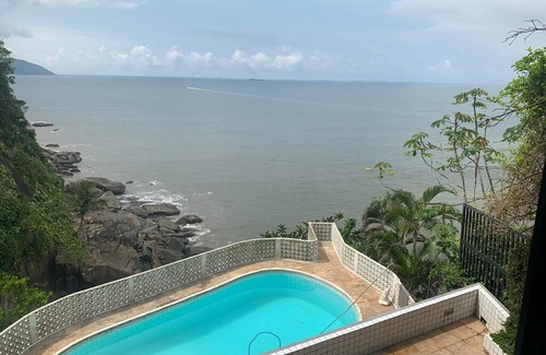 Porchat Island Apartment | Best View of Porchat Island