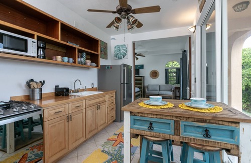 Estate Chocolate Hole and Great Cruz Bay Villa | Best Views of Chocolate Hole - 5 mins from Cruz Bay - Solar with battery backup