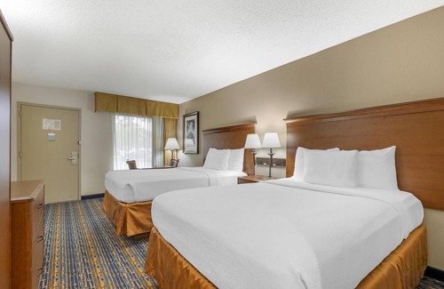 Sterling Hotel | Best Western Dulles Airport Inn