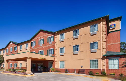 Clive Hotel | Best Western Plus des Moines West Inn & Suites