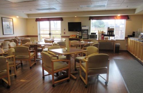 The Bowl of Edmonds Hotel | Best Western Plus Edmonds Harbor Inn