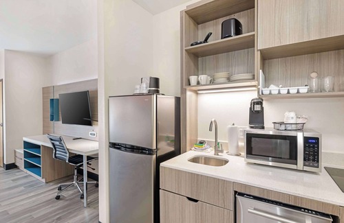 Carlsbad Hotel | Best Western Plus Executive Residency Carlsbad Hotel