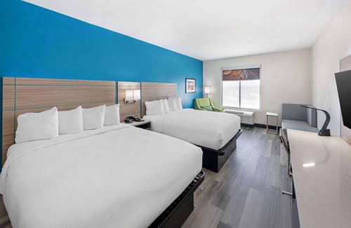 Carlsbad Hotel | Best Western Plus Executive Residency Carlsbad Hotel