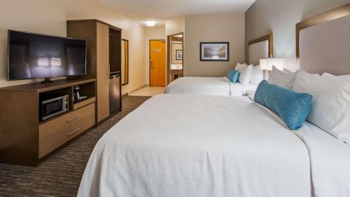 Hudson Hotel | Best Western Plus Hudson I-94