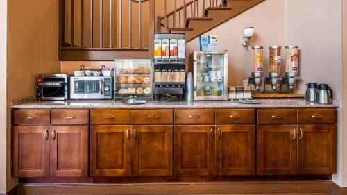 Red Oaks Mill Hotel | Best Western Plus The Inn & Suites at the Falls