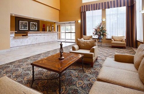 New Caney Hotel | Best Western Plus New Caney Inn & Suites