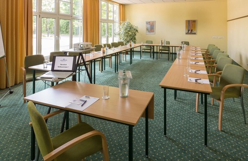 Chemnitz House | Bestprice room for 2 persons, shower or bath, WC, - AMBER HOTEL Chemnitz Park