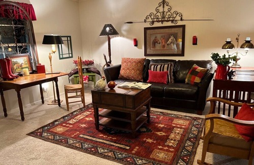 Tyler House | BestStays@LoneStar. Fenced, near the Hospital district, and TJC TVs in all Rooms