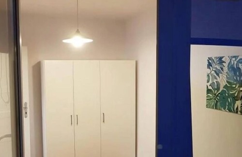Saska Kepa House | Better Choice For Your Vacation! Relaxing unit for your stay, near Castle Square