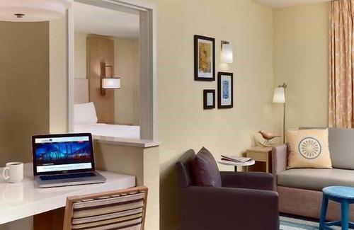Andover Hotel | Better Choice For Your Vacation! Short Drive to Methuen Memorial Music Hall!