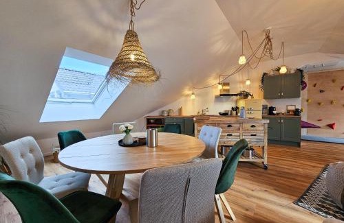 Altusried Apartment | BETTER l boho apartment l Kletterwand