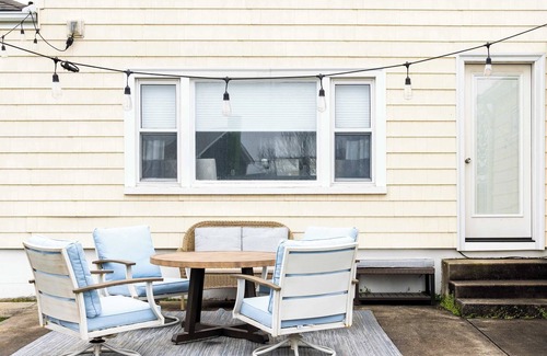 Easton's Point House | Between Beaches Summa