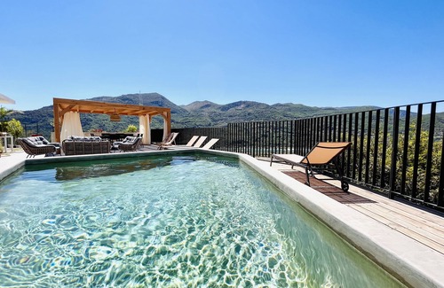 Saint-Martin-du-Var Villa | Between Nice and Monaco, peace and breathtaking views