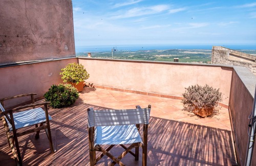 Cuglieri House | Between Seas and BetweenMonti - House for 6 with fabulous veranda on terrace