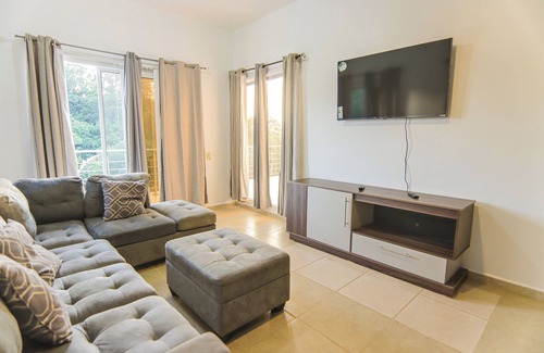Calabash Bight Villa | Between the Forest and the Reef