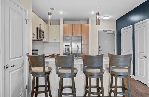 The Gulch Apartment | Beverly Hills Penthouse Suite The Gulch