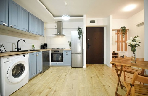 Sector 2 Apartment | BEYOND ABSTRACT | Gorgeous 1BR Apt
