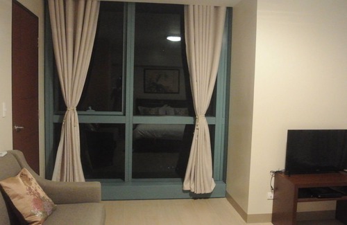 Guadalupe Nuevo Apartment | BGC One Uptown Residences35H