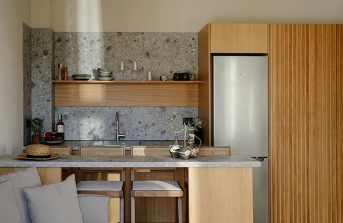 Atsitsa Apartment | BH250 - C - Suite Skiros