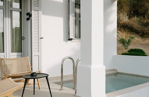 Atsitsa Apartment | BH250 - C - Suite Skiros
