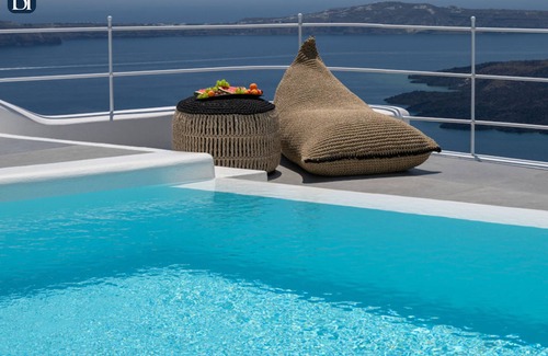 Imerovigli Villa | BH382 - R - Suite Santorini