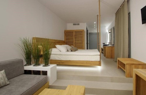 Kini Apartment | BH788 - C - Suite Syros