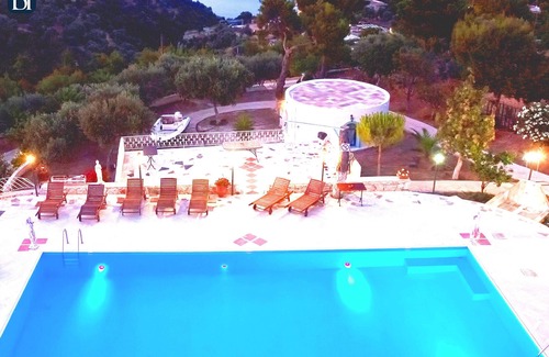 Sesi Villa | BHA002 - R - Villa Athens