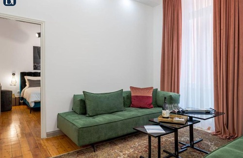 Athens City Centre Apartment | BHA015 - R - Suite Athens