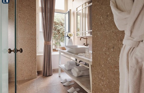 Neapoli Apartment | BHA025 - C - Suite Athens