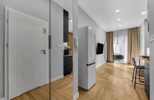 Bialoleka Apartment | Białołęka Studio – A/C, Terrace with Garden