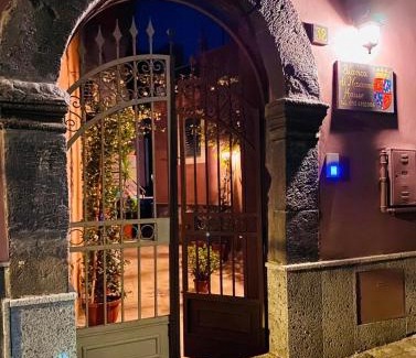Biancavilla Bed & Breakfast | Bianca di Navarra House