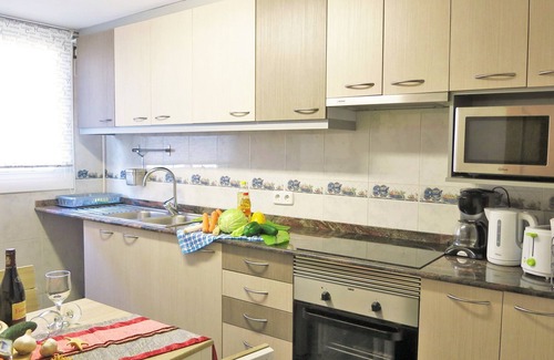 Montgat Apartment | BIANCA & SEAVIEW BEACH apartment with sea view, balcony, Wi-Fi, sand beach.