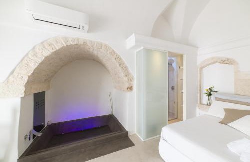 Ostuni Apartment | Bibi Apartment & Suite with Jacuzzi by Wonderful Italy
