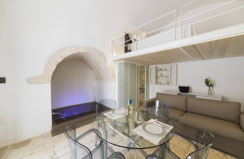 Ostuni Apartment | Bibi Suite with Jacuzzi by Wonderful Italy
