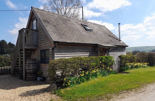 Clun Cottage | BICTON LODGE, family friendly, with hot tub in Clun