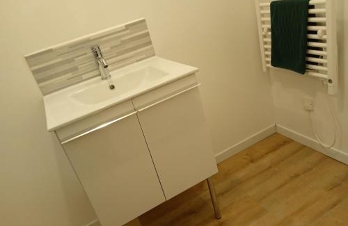 Saint-Julien-de-Vouvantes Apartment | Bienvenue à Saint Julien De Vouvantes - Dormir Comme A La Maison