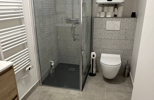 Bagnolet Apartment | Bienvenue à la Maison du Bonheur, un Havre de Paix Situé a 5 min de Paris