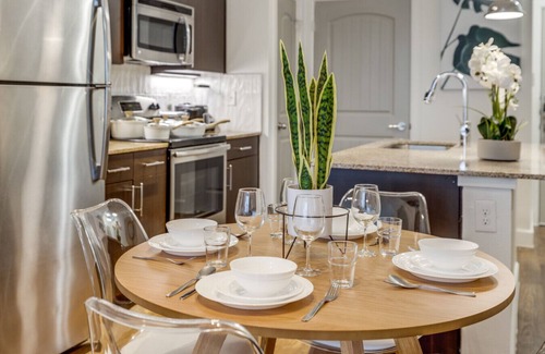 Frisco Apartment | Big 1B w Pool Near Toyota 2211