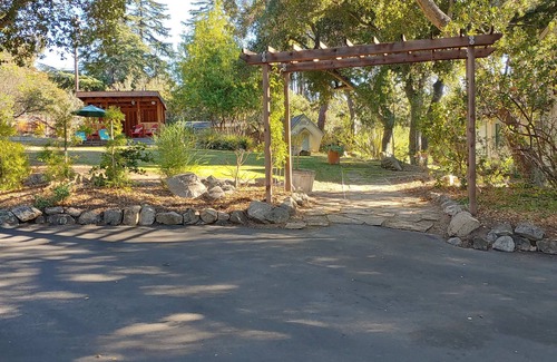 Salinas House | Big 3 Bedroom Home with a 1 Bedroom Guest House