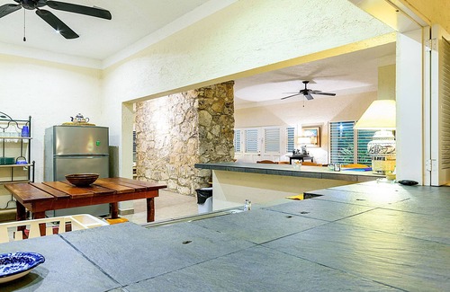 Costa Maya Villa | BIG! 3BR Home Fully Equipped, Pool, Gardens & WiFi