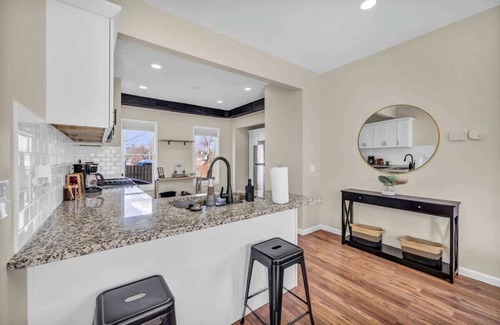 Edgewater Hill House | BIG 4BR House | 7 Mins Downtown | Foosball + Games