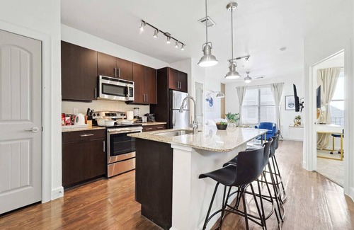 Frisco Apartment | Big and Spacious 1B with Pool Near Toyota HQ, The