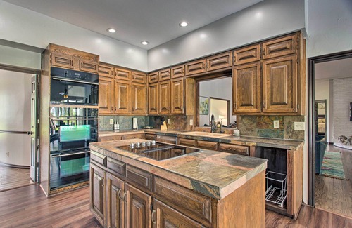 Denton County House | ‘Big Barrels Ranch' on 50 Acres: Countryside Views