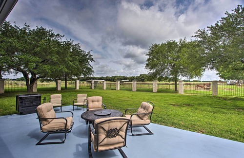 Denton County House | ‘Big Barrels Ranch' on 50 Acres: Countryside Views