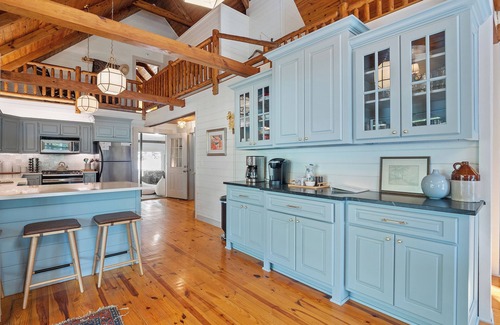 Houston House | Big Bend Retreat: 5 BR, 3 BA House in Houston, Sleeps 14