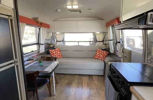 Terlingua House | Big Bend StarGazer:Retro Airstream,Neolithic Views