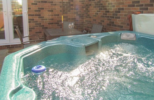 Ellesmere Cottage | BIG HILL COTTAGE, character holiday cottage in Ellesmere